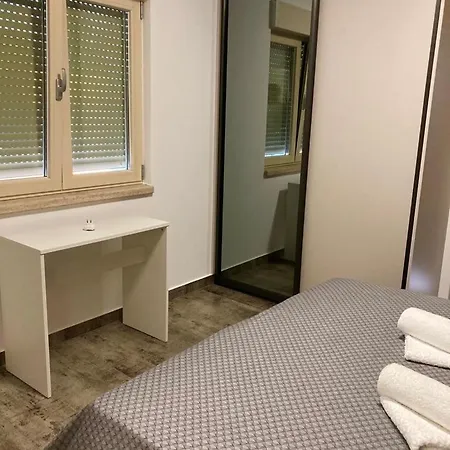 Διαμέρισμα Svila 2 With Swimming Pool *